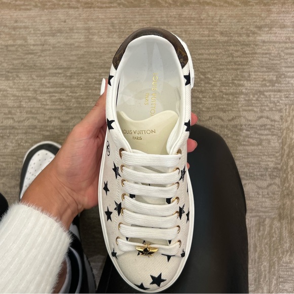 Never worn. NEW. louis vitton sneaker - Picture 2 of 4